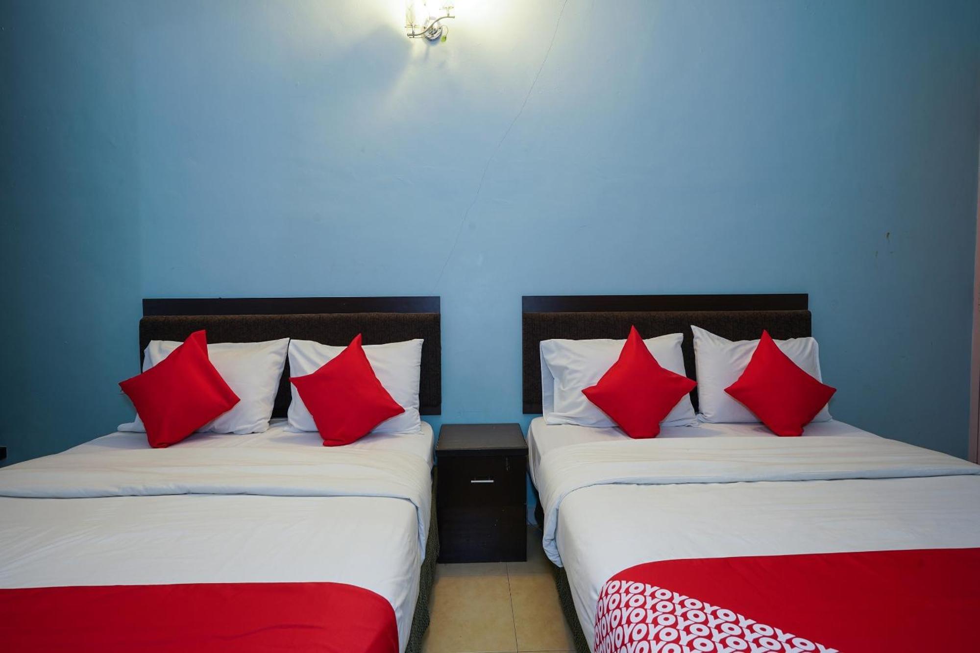 Hotel O Hotel Orchard Inn Lumut Exterior foto
